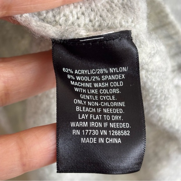 Mossimo Supply Co Gray Off-the-Shoulder Sweater - Picture 8 of 10